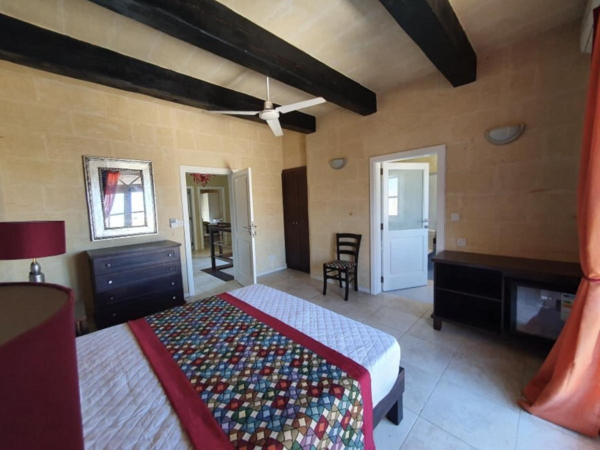 Petra Farmhouse B&B Надур Экстерьер фото